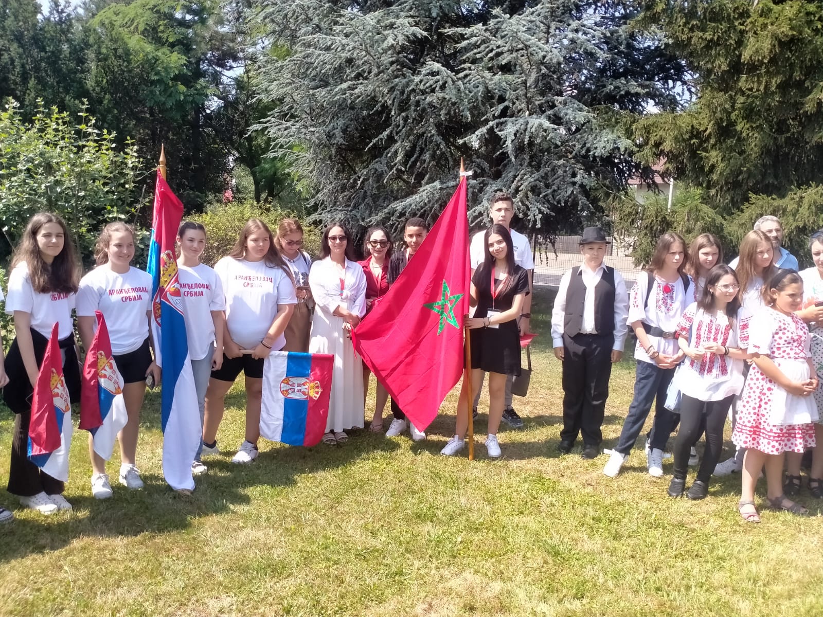 Participation d’un groupe de jeunes marocains, représentants l’AMPCPP à un  camp international en Roumanie